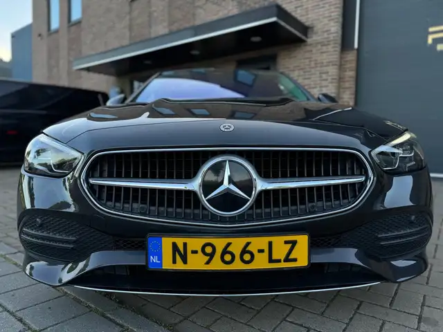 Mercedes-Benz C-Class view 12
