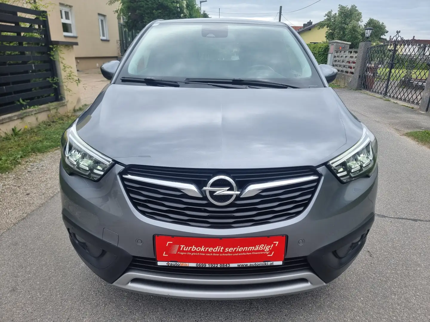 Opel Crossland X Innovation 1,2 Grau - 2