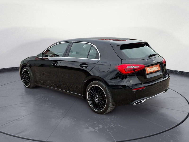 Mercedes-Benz A 180 Progressive PDC*NAVI*SHZ*KEYLESS-GO*LED — photo 3