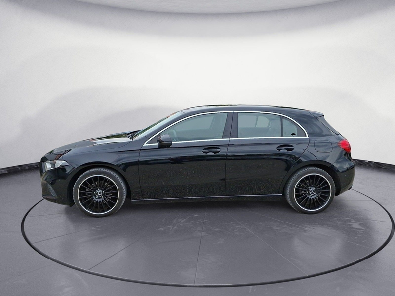 Mercedes-Benz A 180 Progressive PDC*NAVI*SHZ*KEYLESS-GO*LED — photo 2
