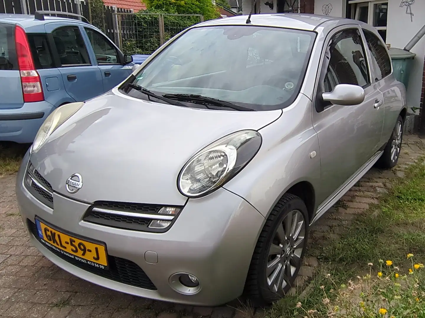 Nissan Micra Micra 1.6 160 SR - Defecte ECU (Faulty ECU) Šedá - 1