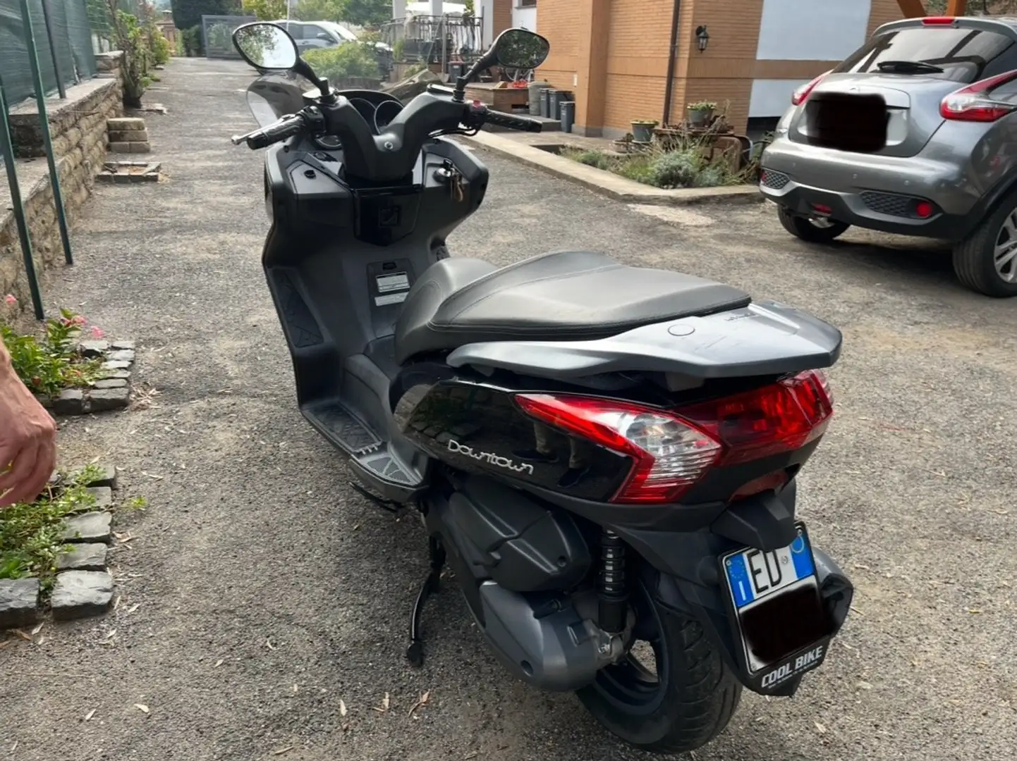 Kymco Downtown 300i Nero - 1