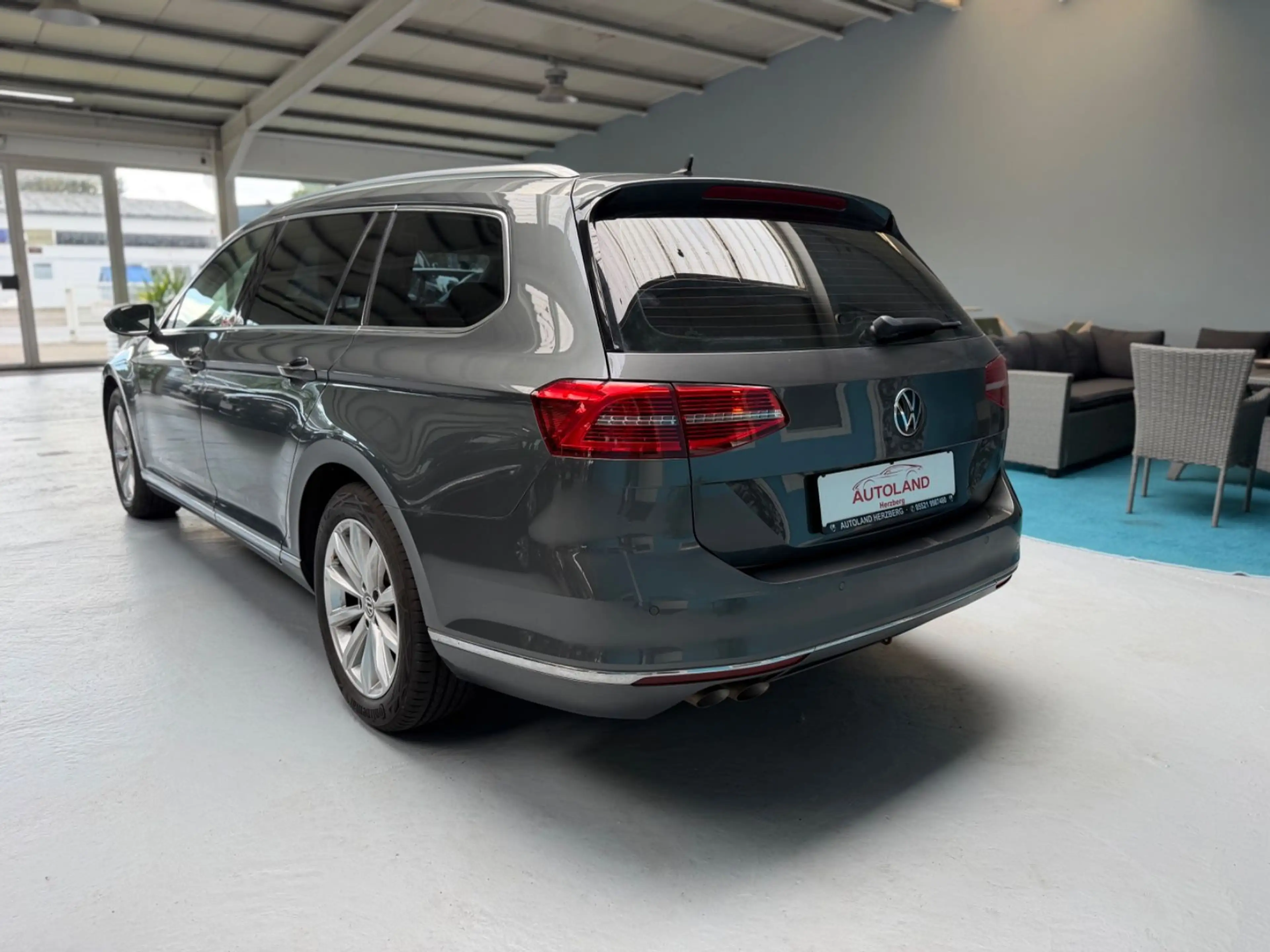Volkswagen Passat Variant *Passat Variant*Highline*AHK*LED*DSG*NAVI*PDC* — photo 7