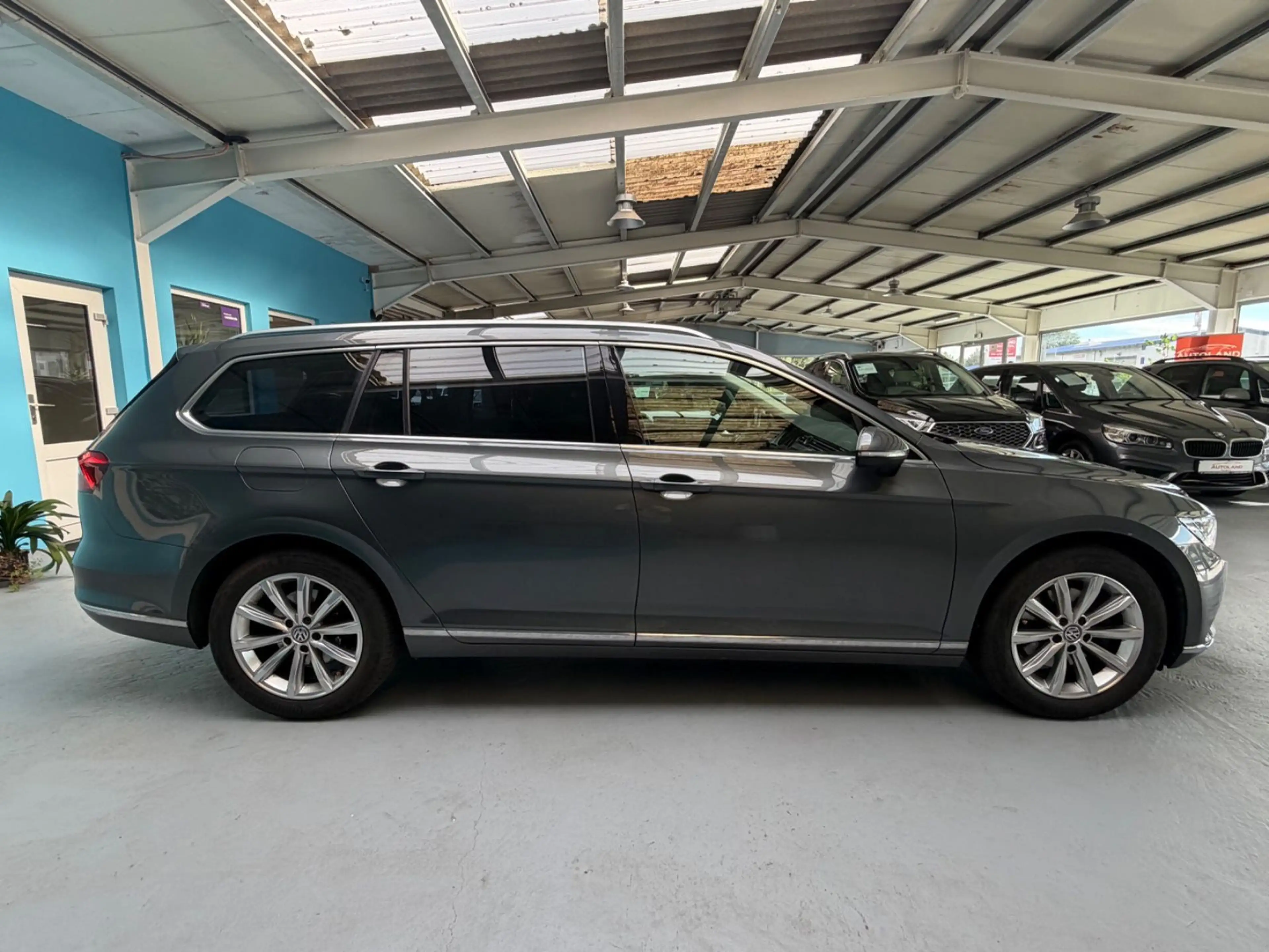 Volkswagen Passat Variant *Passat Variant*Highline*AHK*LED*DSG*NAVI*PDC* — photo 8