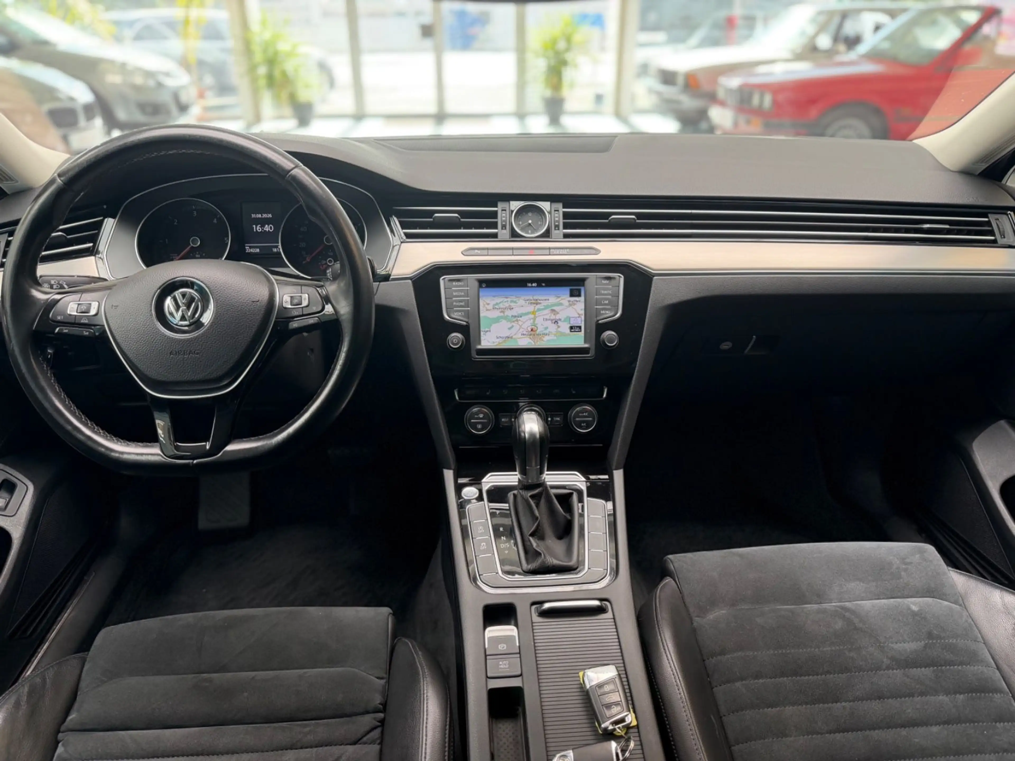 Volkswagen Passat Variant *Passat Variant*Highline*AHK*LED*DSG*NAVI*PDC* — photo 15
