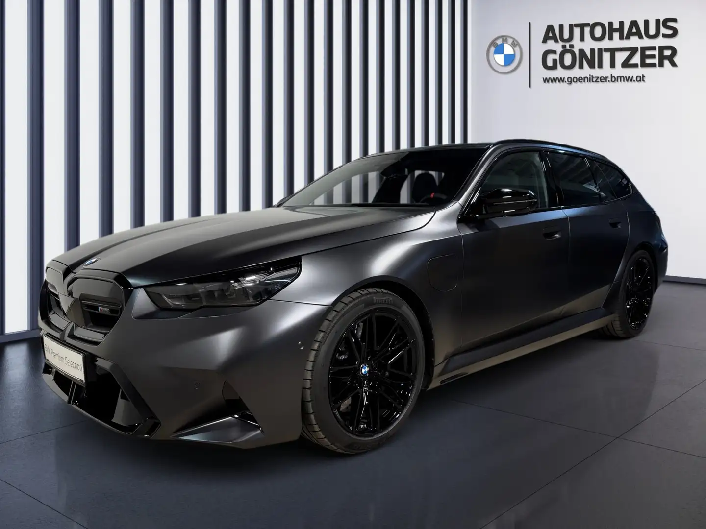 BMW M5 Grau - 2