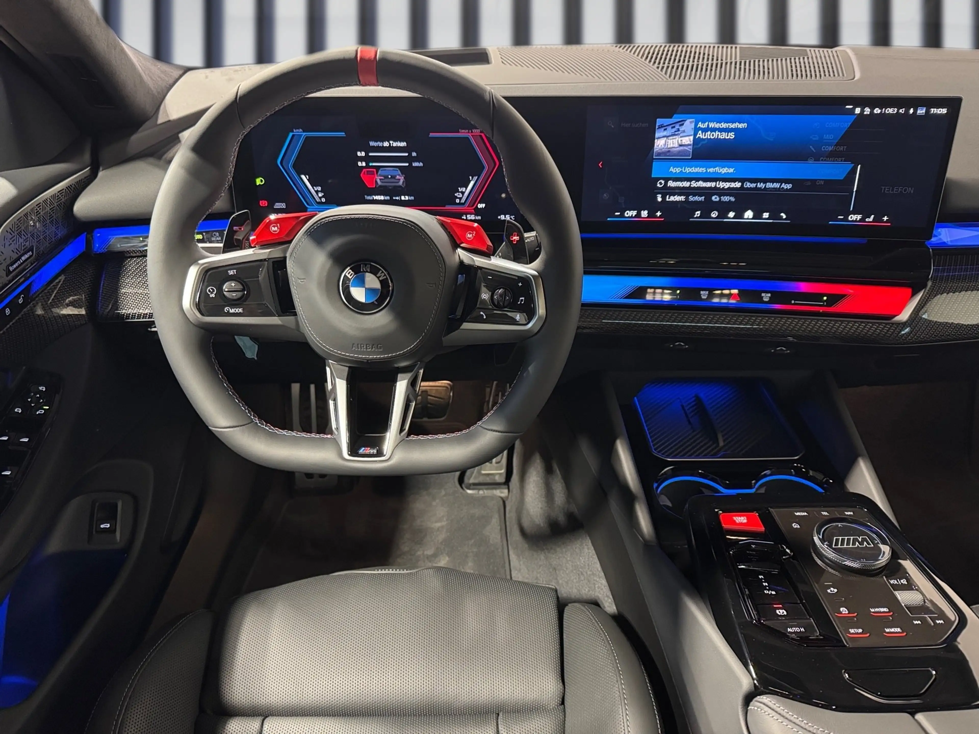 BMW M5 — photo 9