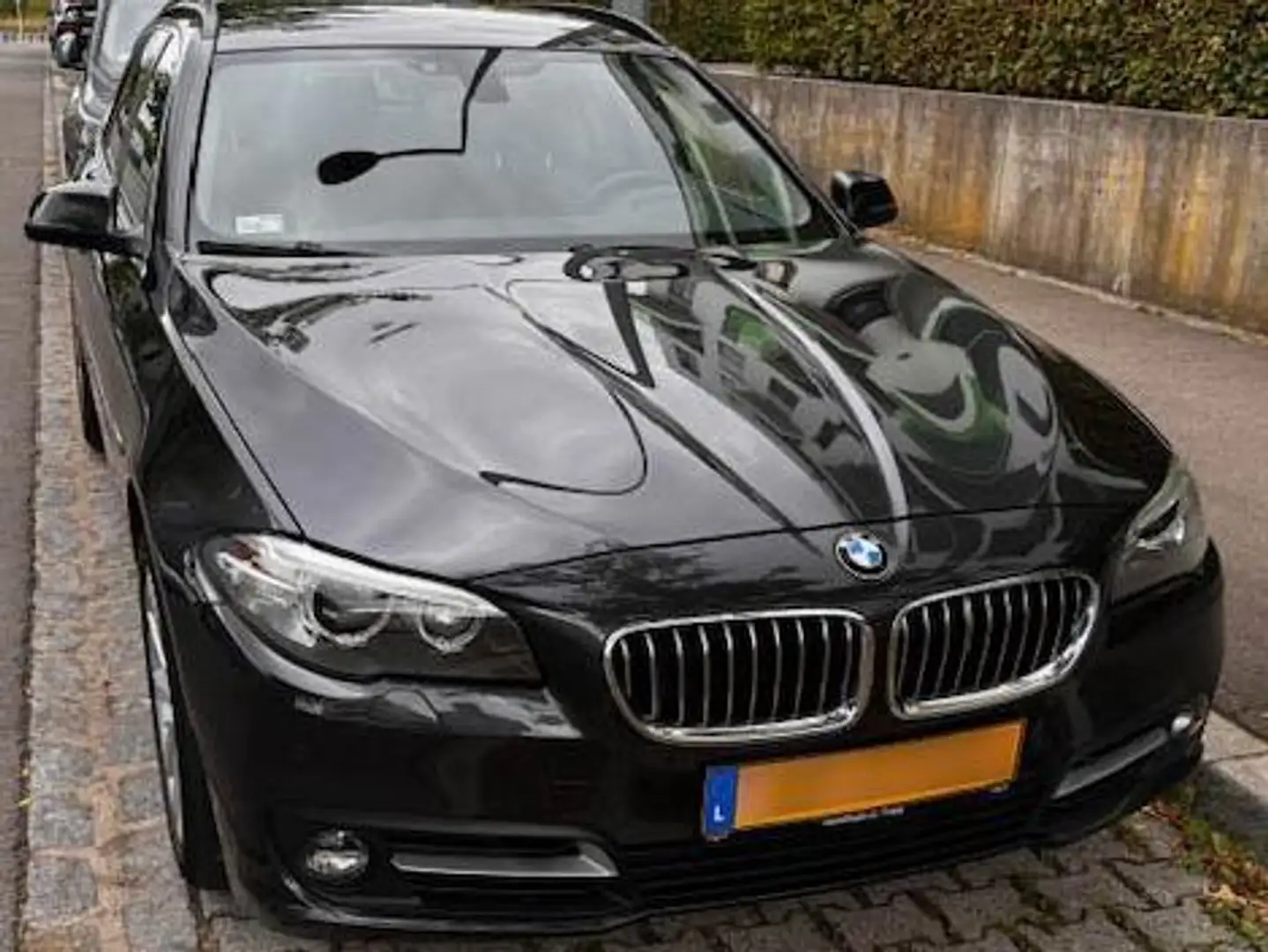 BMW 530 530d xDrive Touring Aut. Luxury Line Gris - 1