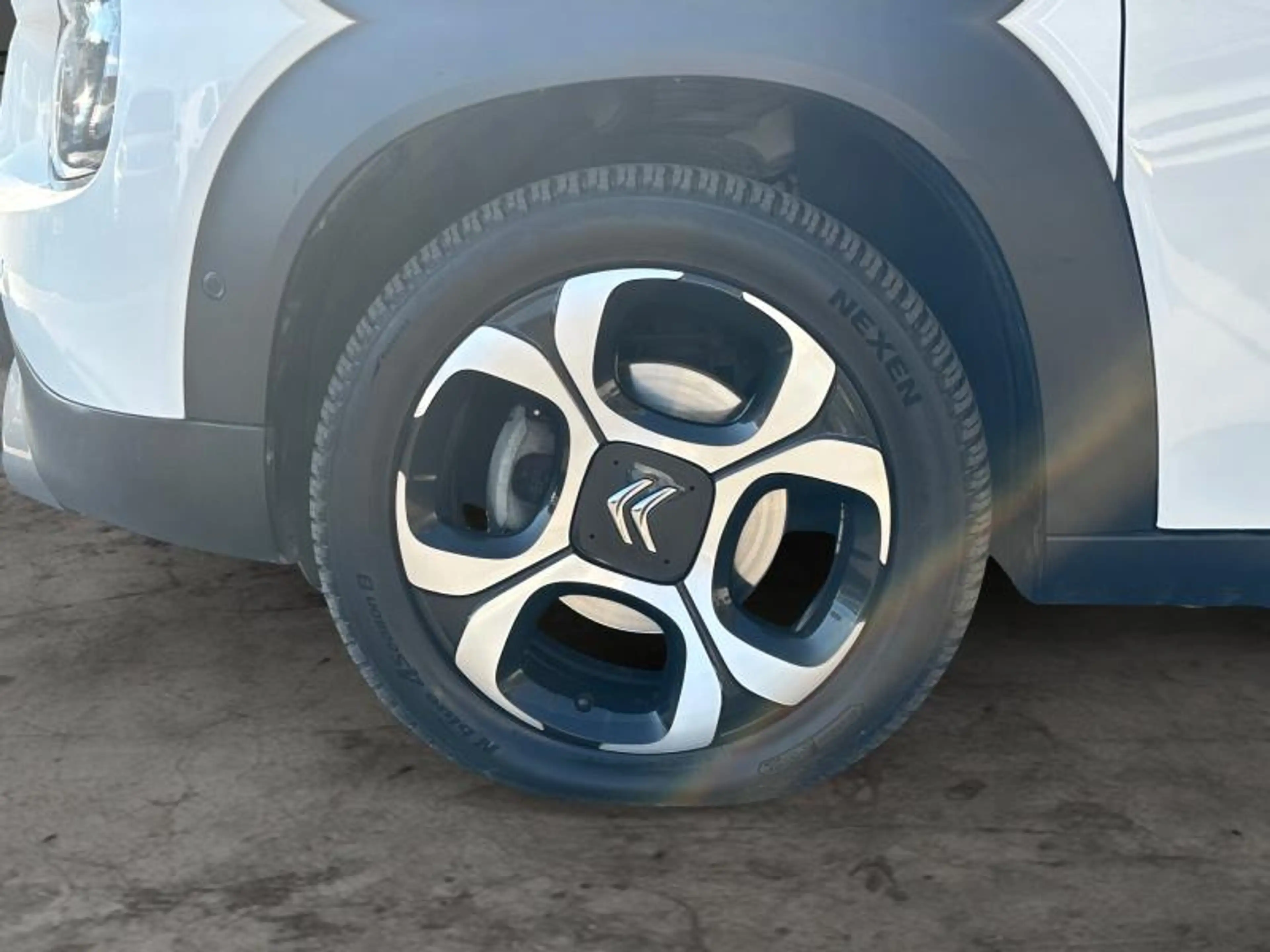 Citroen C3 Aircross 1.2 110cv Automatique Blanc 02/19 Airco GPS Cruise — photo 8