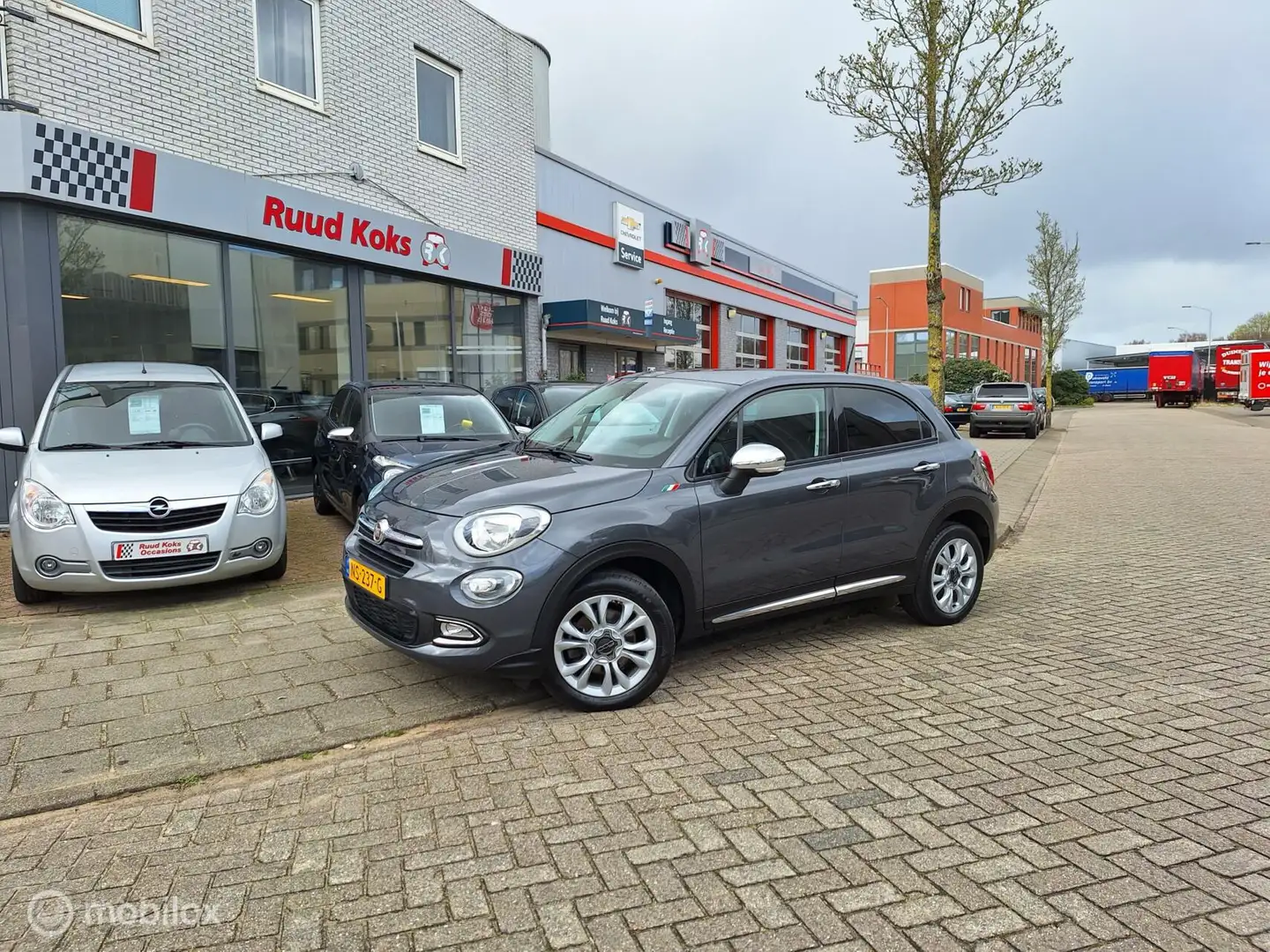 Fiat 500X 1.4 TURBO MULTIAIR POPSTAR / Panoramadak / Navigat Grijs - 1