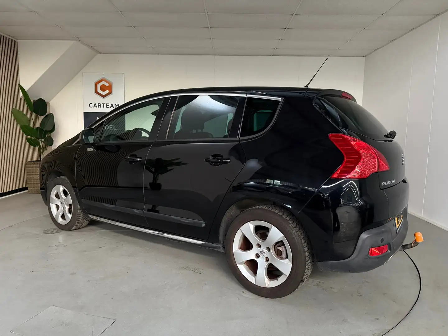 Peugeot 3008 1.6 THP Blue Lease Executive Airco, Trekhaak, Navi Schwarz - 2