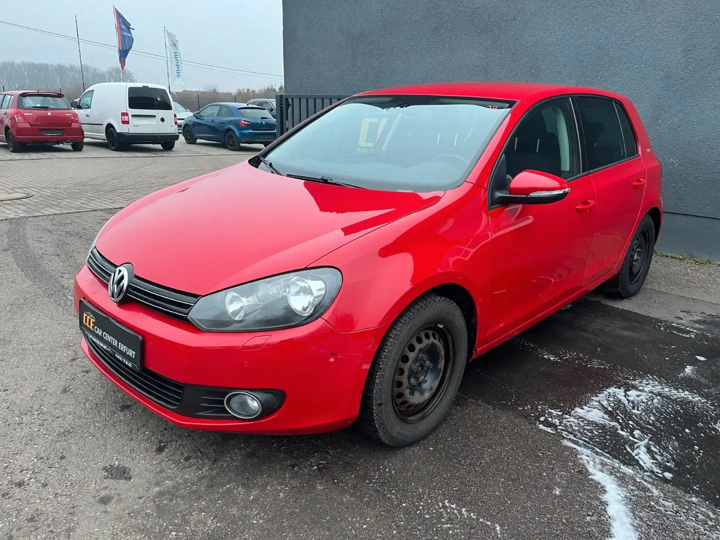 Volkswagen Golf VI Team AHK*PDC*SHZ*KLIMA*TEMPOMAT Rot - 1