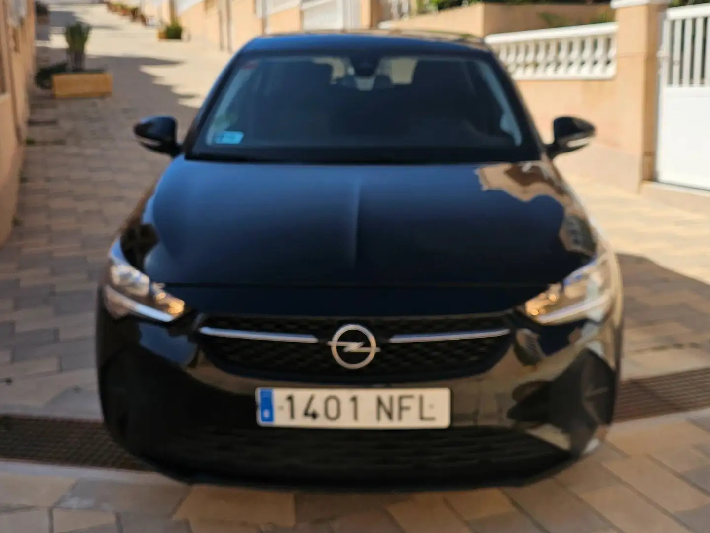 Opel Corsa Corsa 1.2 XEL S/S Edition 75 Edition Negro - 1