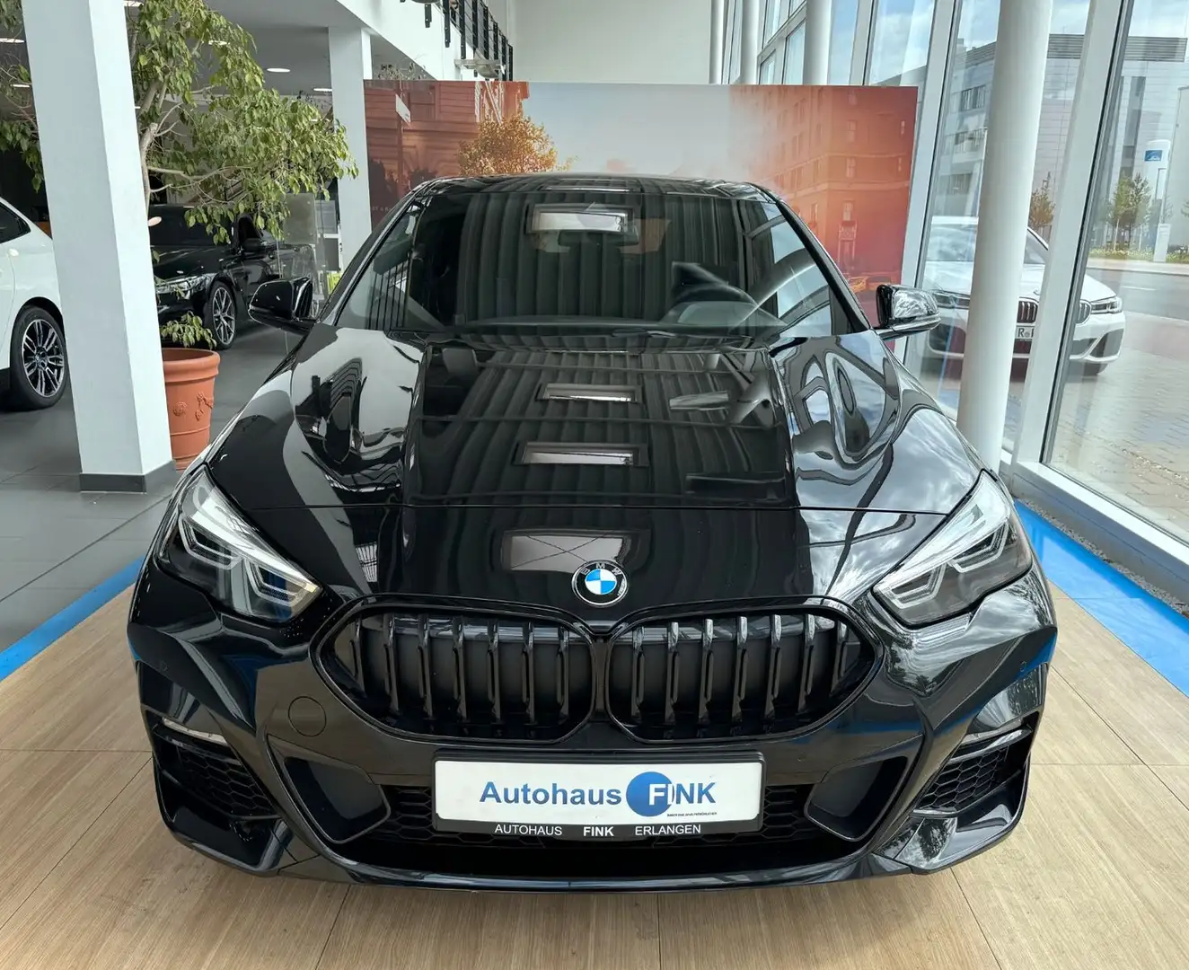 BMW 220i Gran Coupé M Sport Pano DAB ACC HIFI LED Чорний - 2