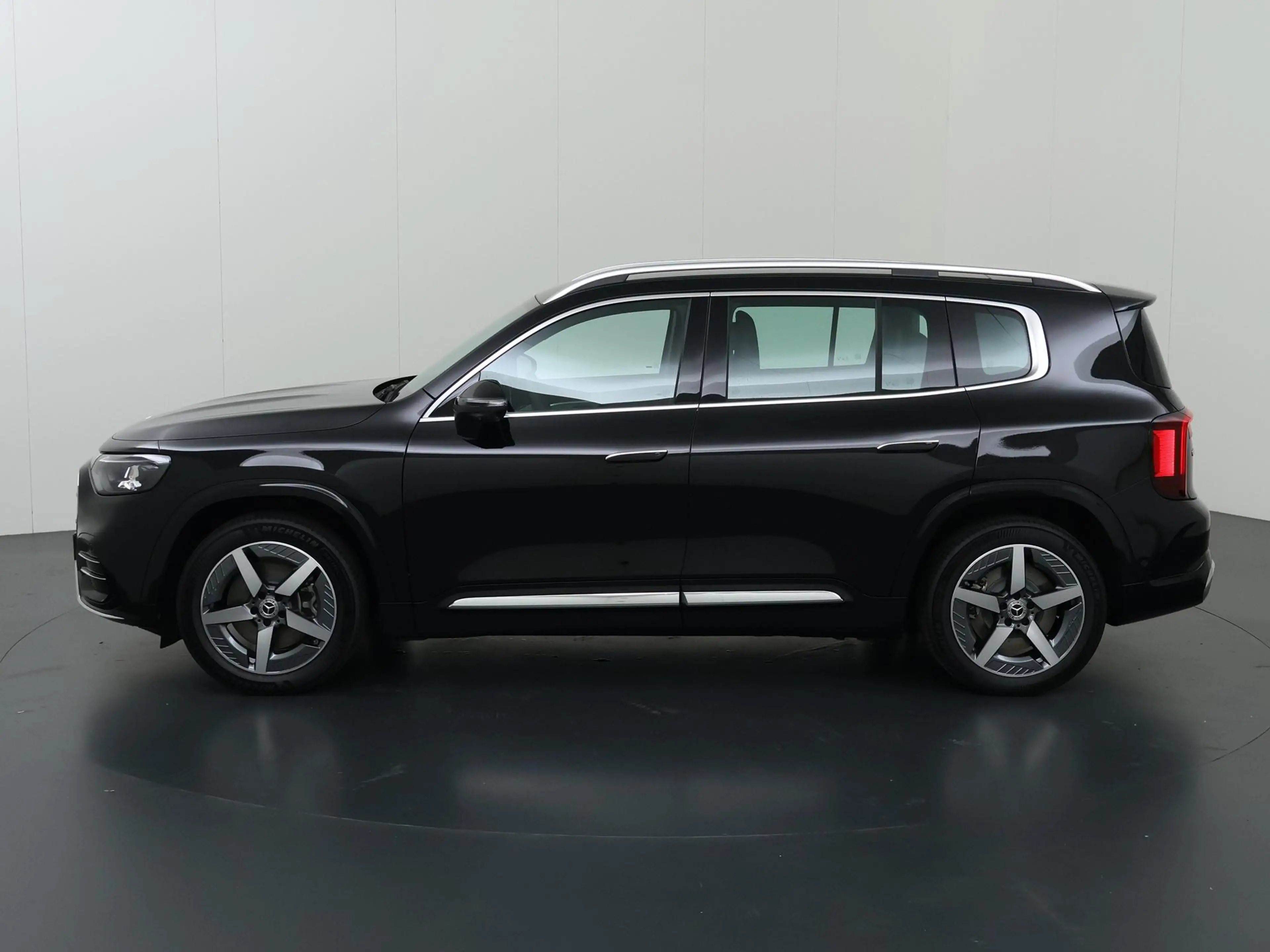 Mercedes-Benz GLB 250 250+ Business Solution AMG 85.5 kWh | Premium plus — photo 5