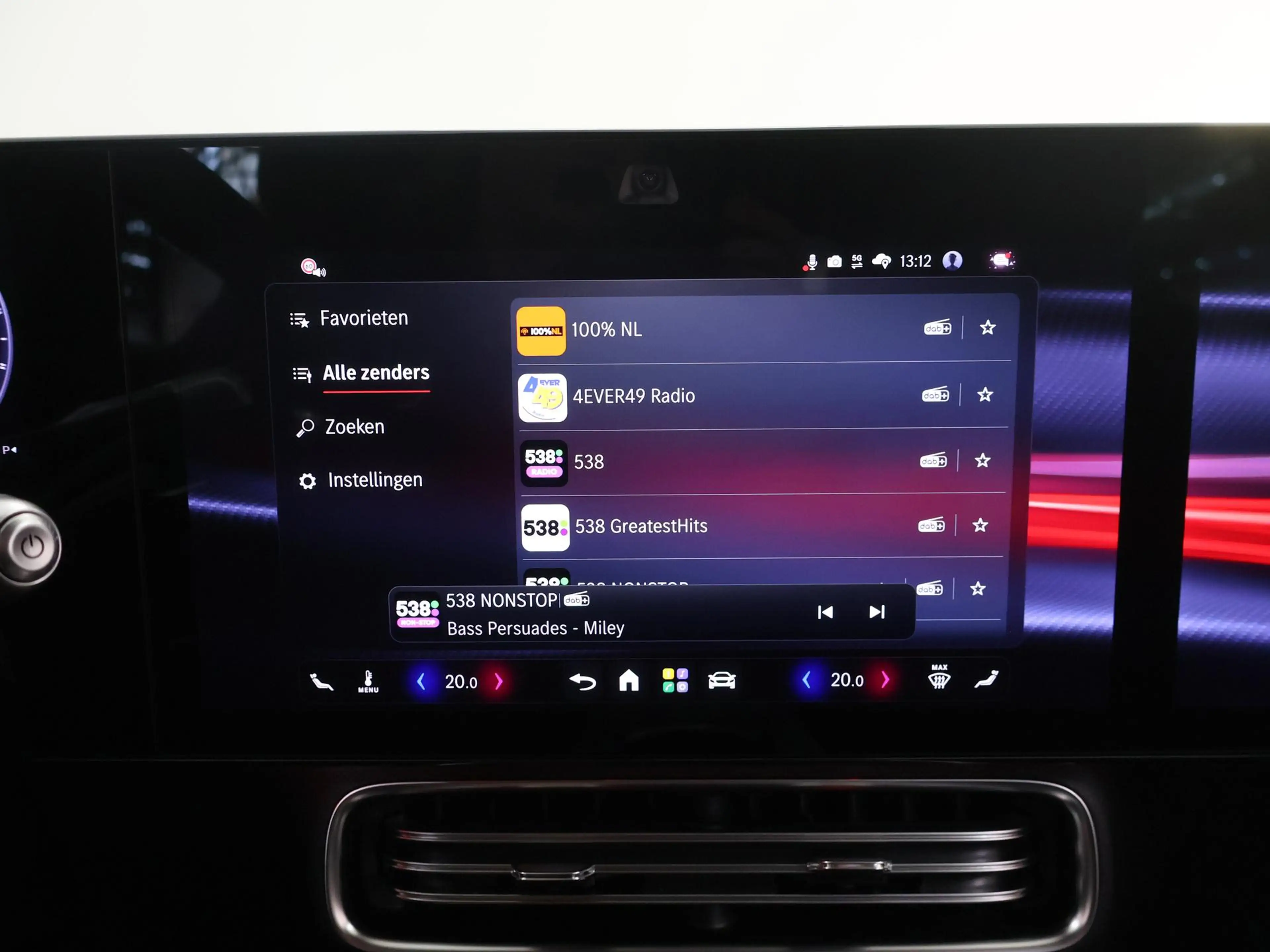 Mercedes-Benz GLB 250 250+ Business Solution AMG 85.5 kWh | Premium plus — photo 14