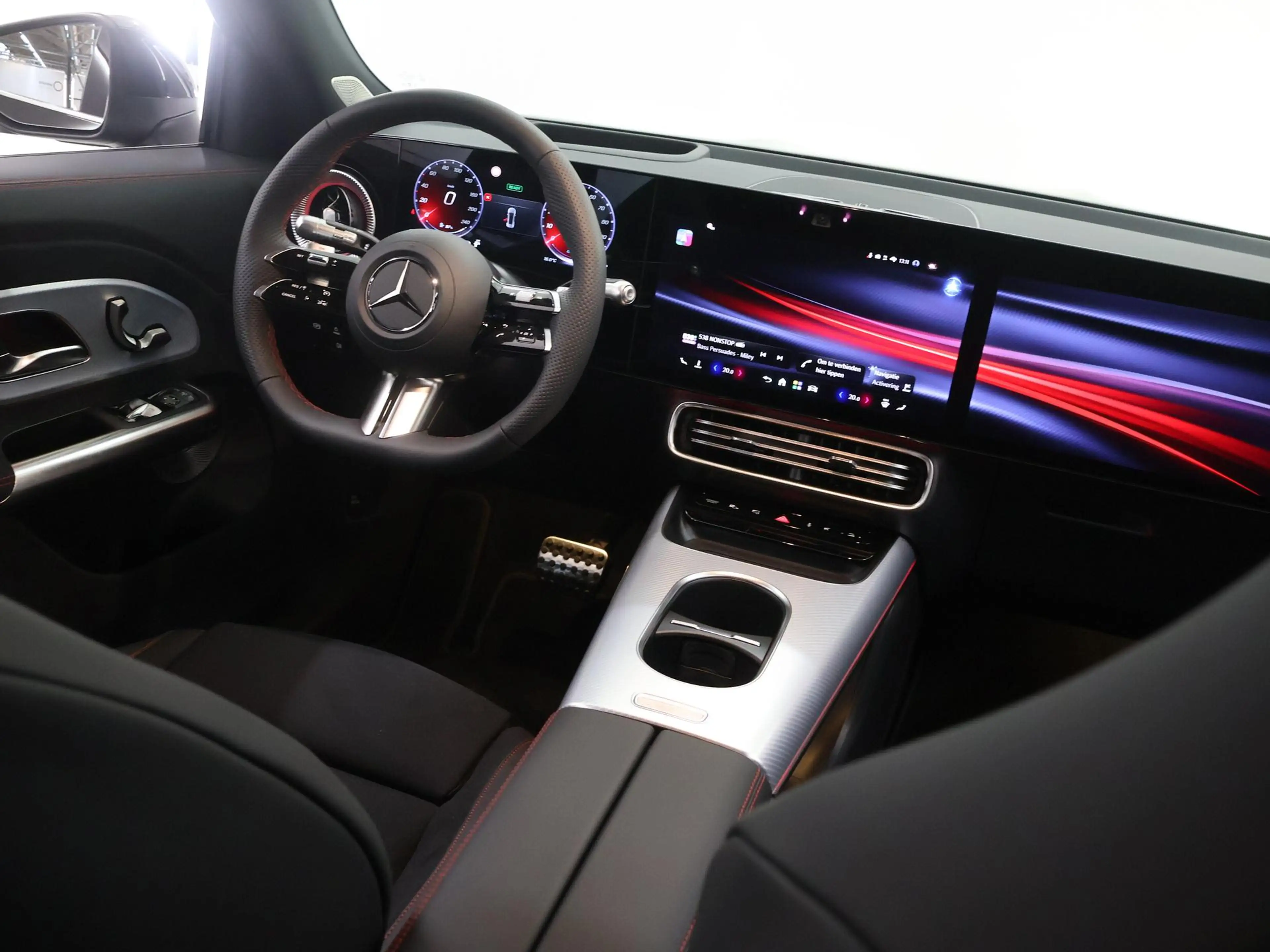 Mercedes-Benz GLB 250 250+ Business Solution AMG 85.5 kWh | Premium plus — photo 9