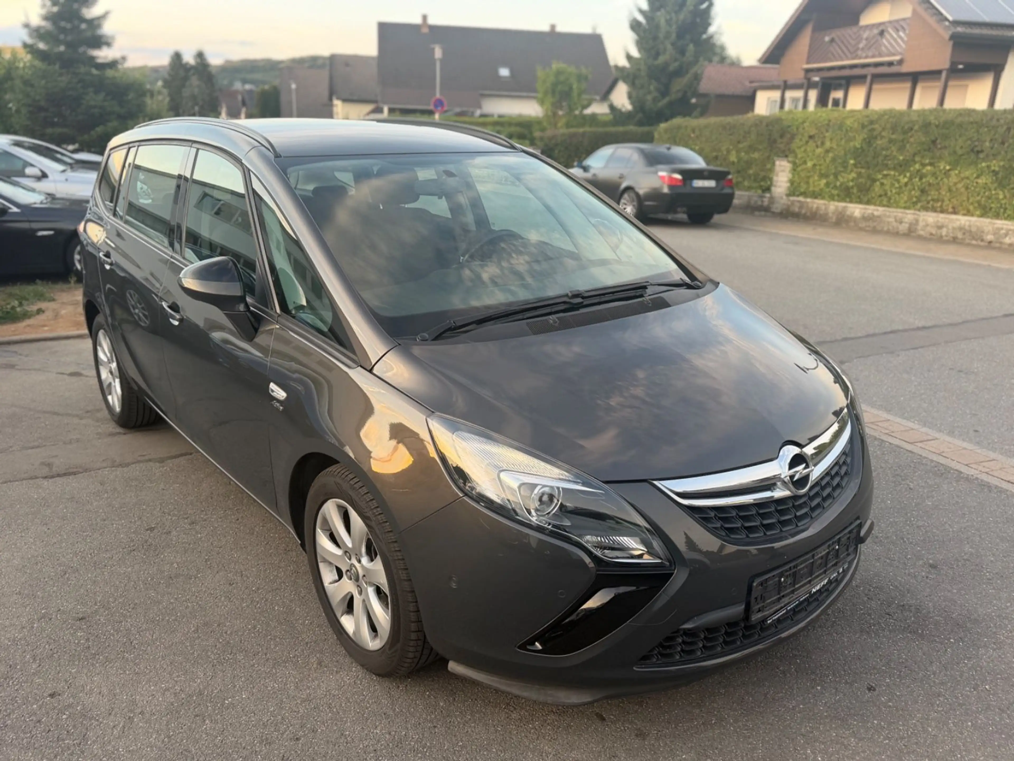 Opel Zafira C Tourer Active*NEU*TÜV*73KM*