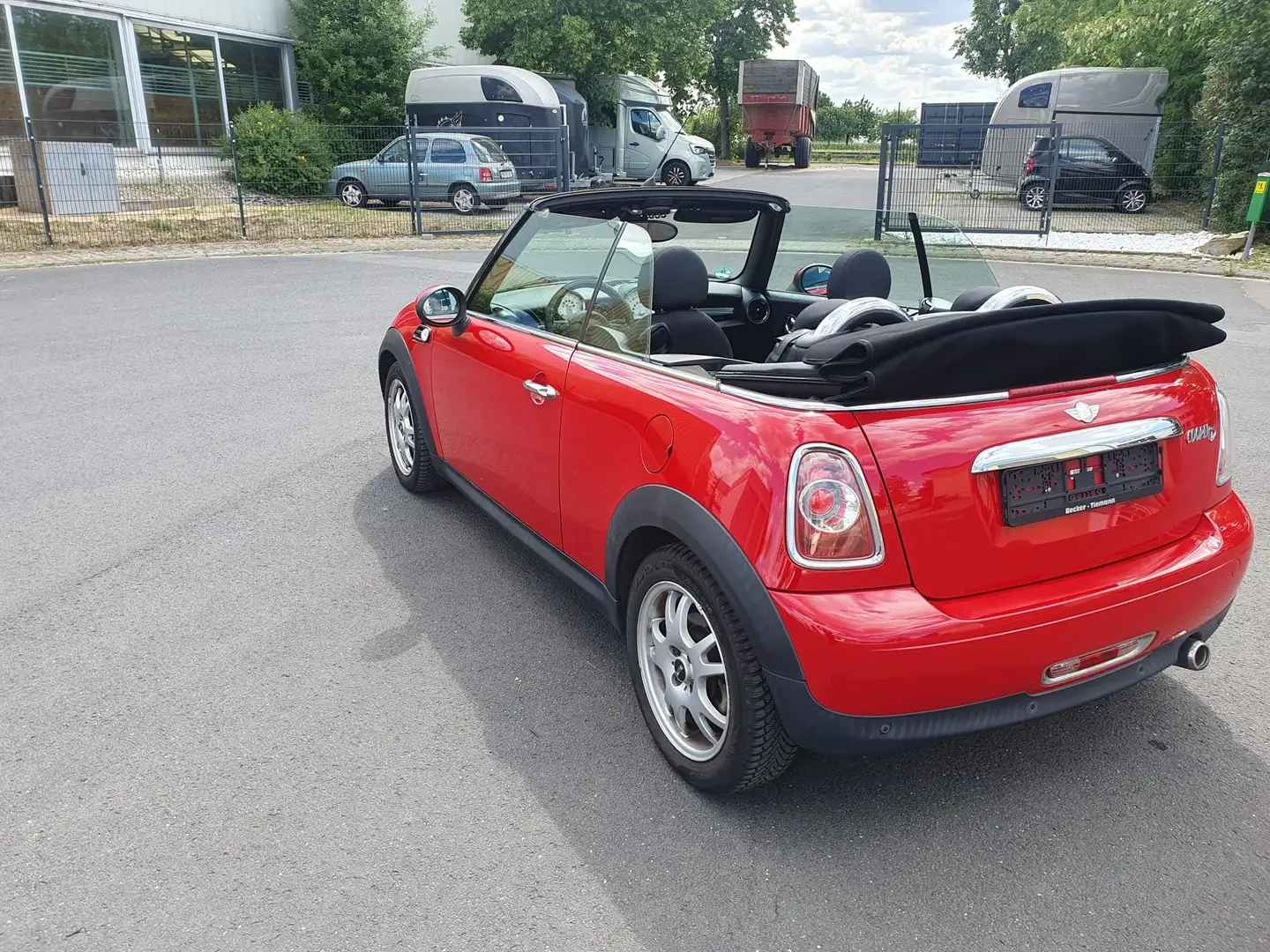 MINI Cooper D Cabrio Cooper D Rojo - 2