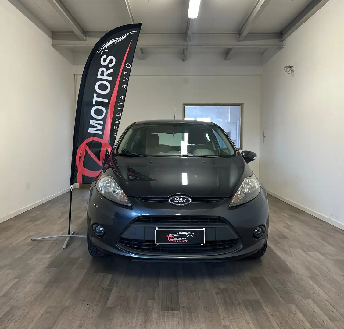 Ford Fiesta Fiesta VI 2008 3p 1.4 Titanium Gpl NEOPATENTATI Grigio - 1
