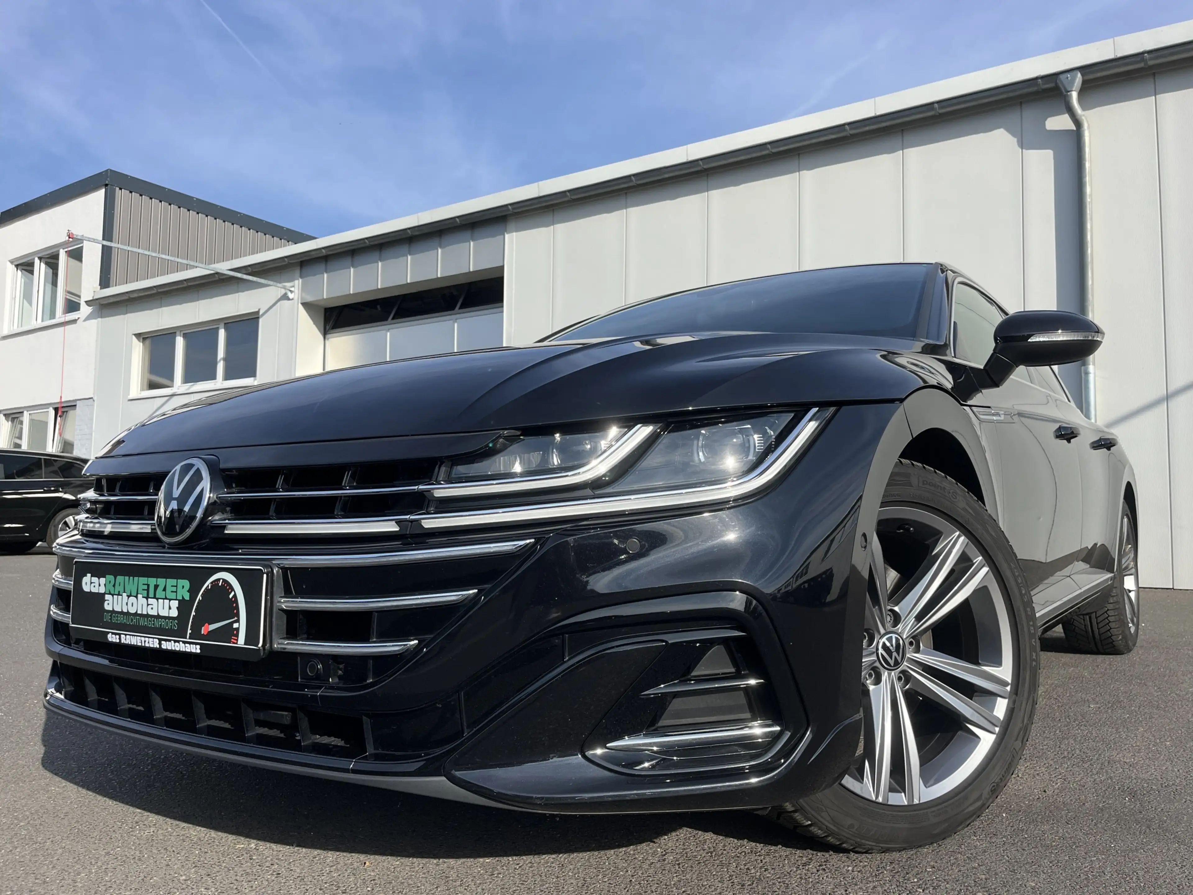 Volkswagen Arteon 2.0 TSI DSG Shooting Brake R-Line 163€ m.20% Anz