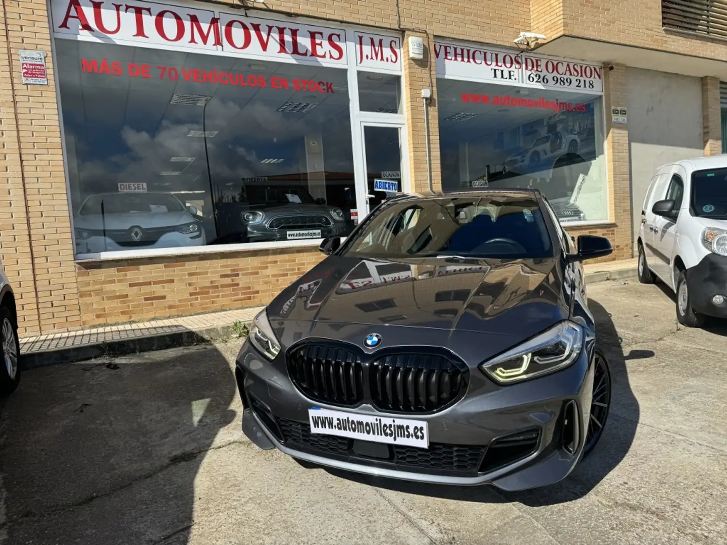 BMW 120 120dA xDrive (4.75) Gris - 2