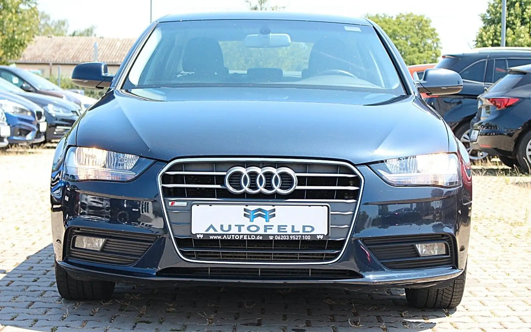 Audi A4 S LINE 2.0 TDI/KLIMA/PDC/TEMP/NAVI/START STOP Blu/Azzurro - 2