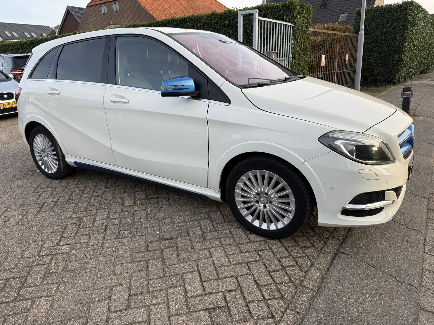 Mercedes-Benz B 250 e Prestige 28 kWh B Blanc - 2