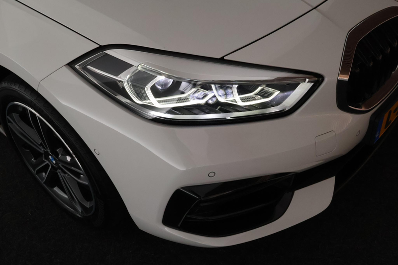 BMW 118 1-serie 118i 136pk Business Edition Plus Trekhaak — photo 39
