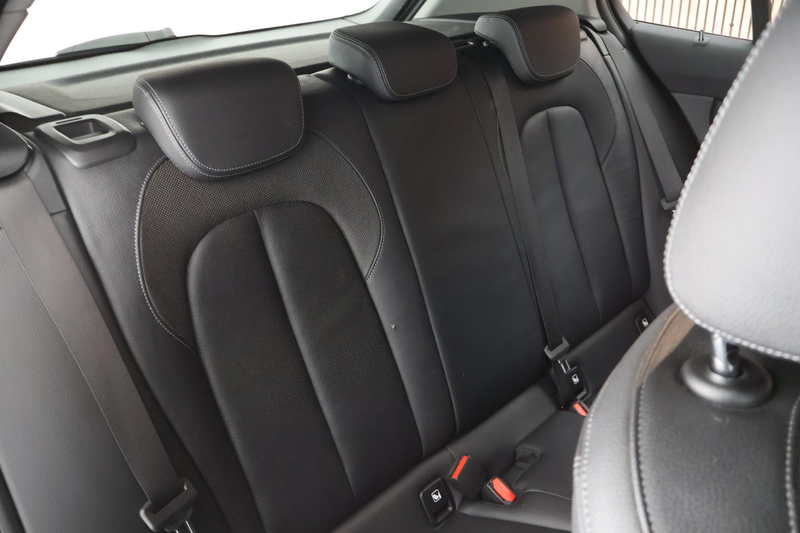 BMW 118 1-serie 118i 136pk Business Edition Plus Trekhaak — photo 29
