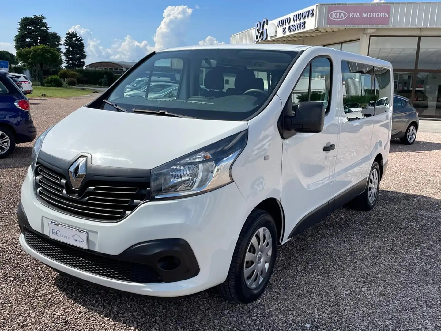 Renault Trafic T27 1.6 dCi 120CV S&S PC-TN Zen Білий - 1