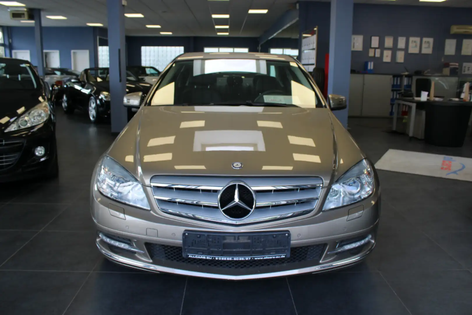 Mercedes-Benz C 200 CGI Automatik Avantgarde Beige - 2