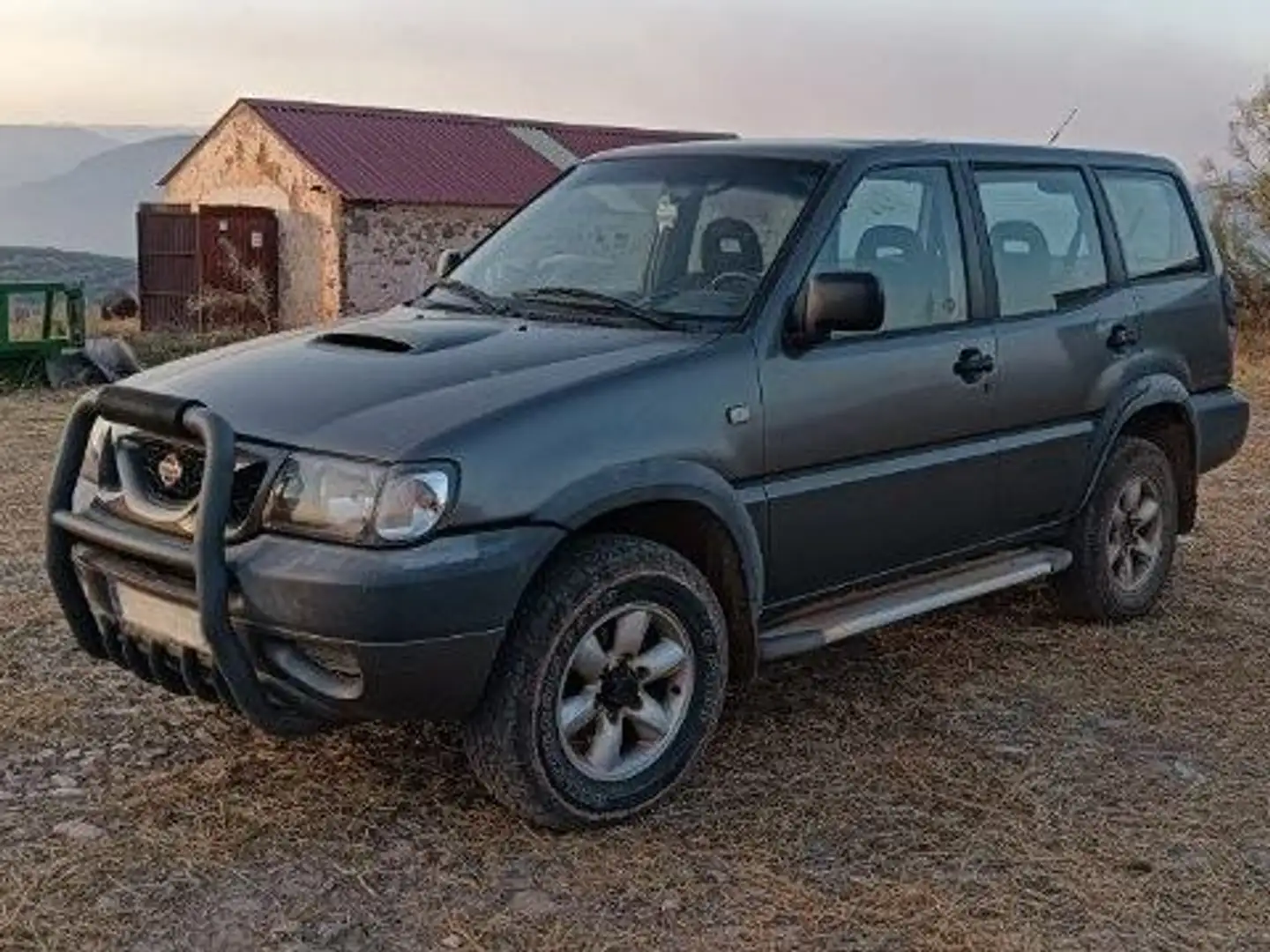 Nissan Terrano Terrano 2.7 TDi Comfort Comfort Gris - 2