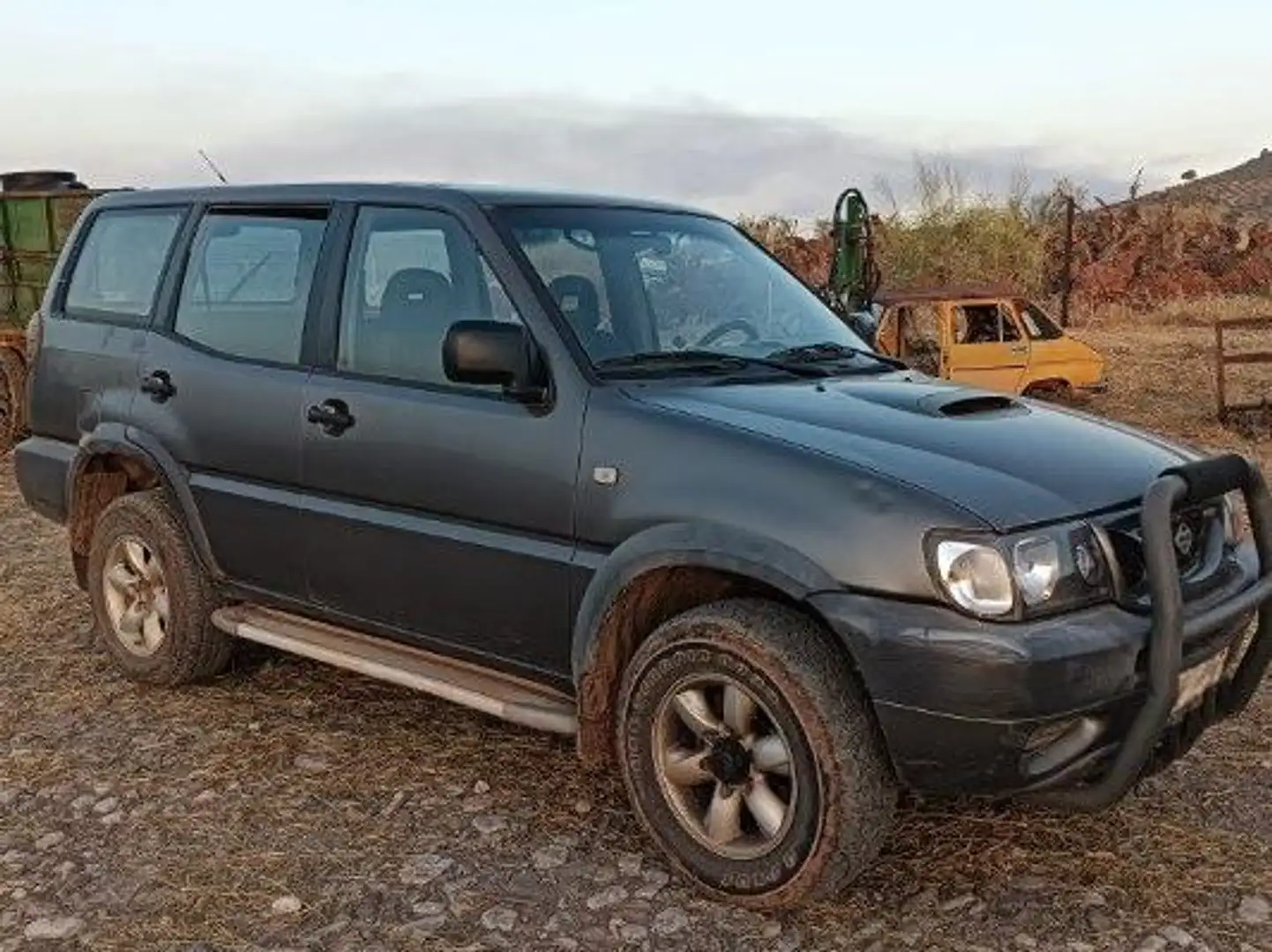Nissan Terrano Terrano 2.7 TDi Comfort Comfort Gris - 1