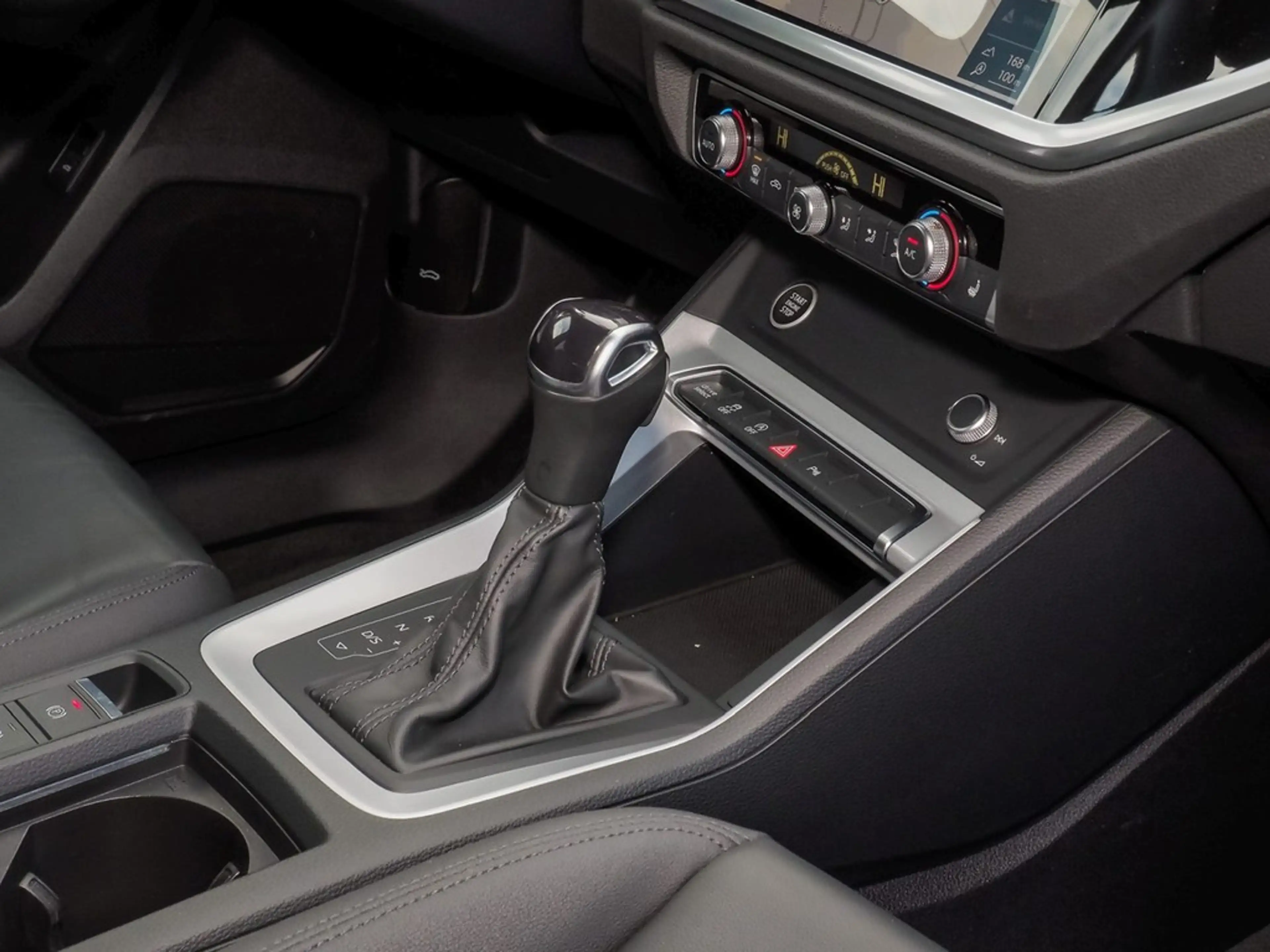 Audi Q3 40 TDI quattro S line AHK*NAVI*VIRTUAL*R-CAM*LE... — photo 14