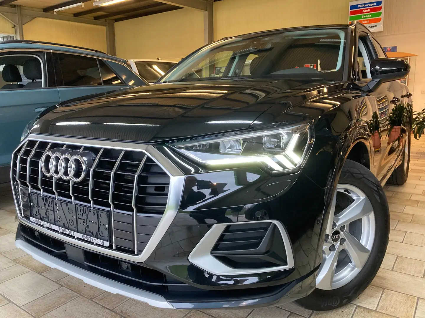 Audi Q3 Advanced -AUTOMAAT -Airco -App -LED -ACC -ARCamera Noir - 1