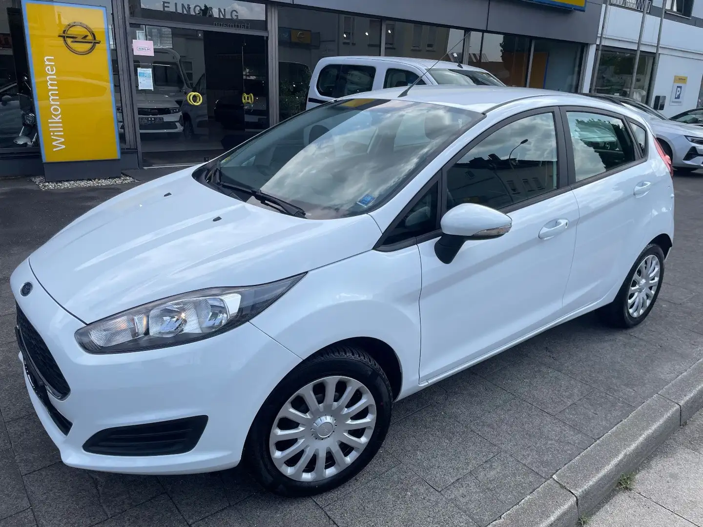 Ford Fiesta Trend 1.Hand +GARANTIE+ Wit - 1