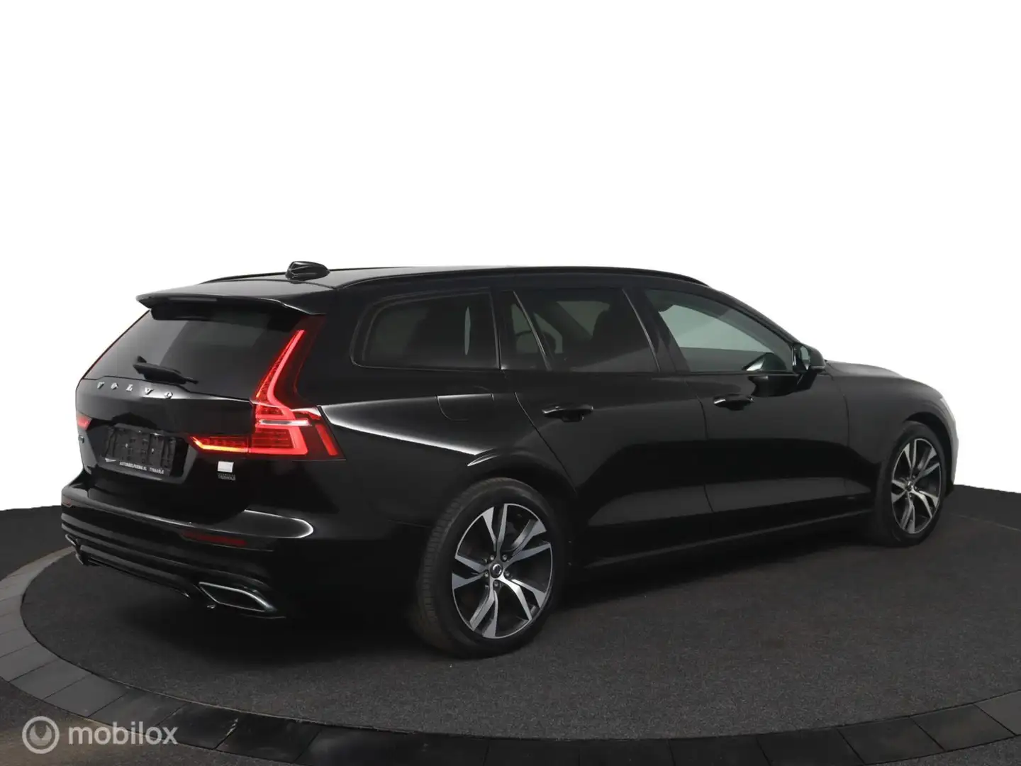 Volvo V60 2.0 T6 Recharge AWD Business Pro|Bliss|Trekhaak|Ca Zwart - 2