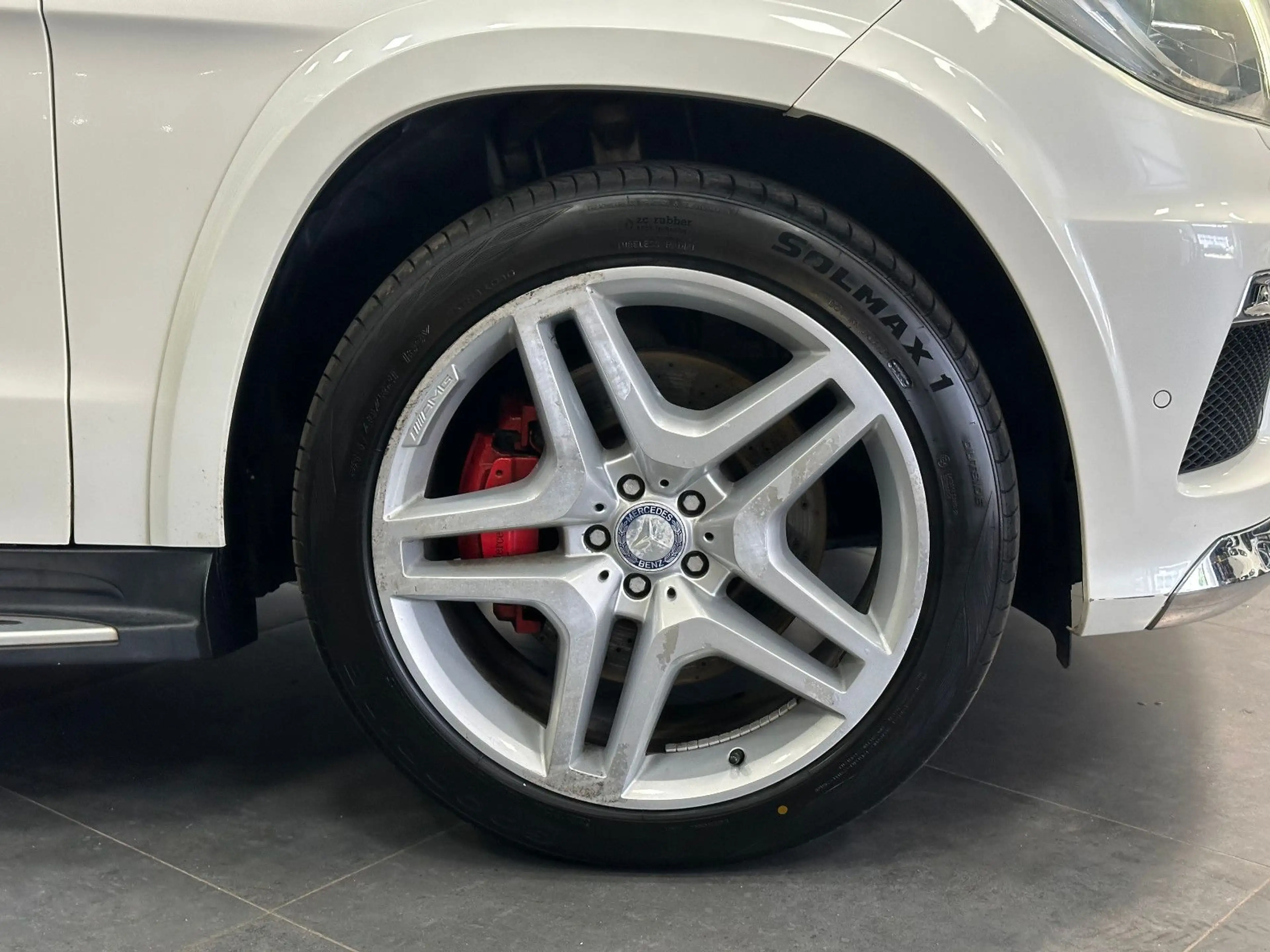 Mercedes-Benz GL 500 BlueEfficiency 4Matic*PANORAMA*AMG*MASSAG — photo 3