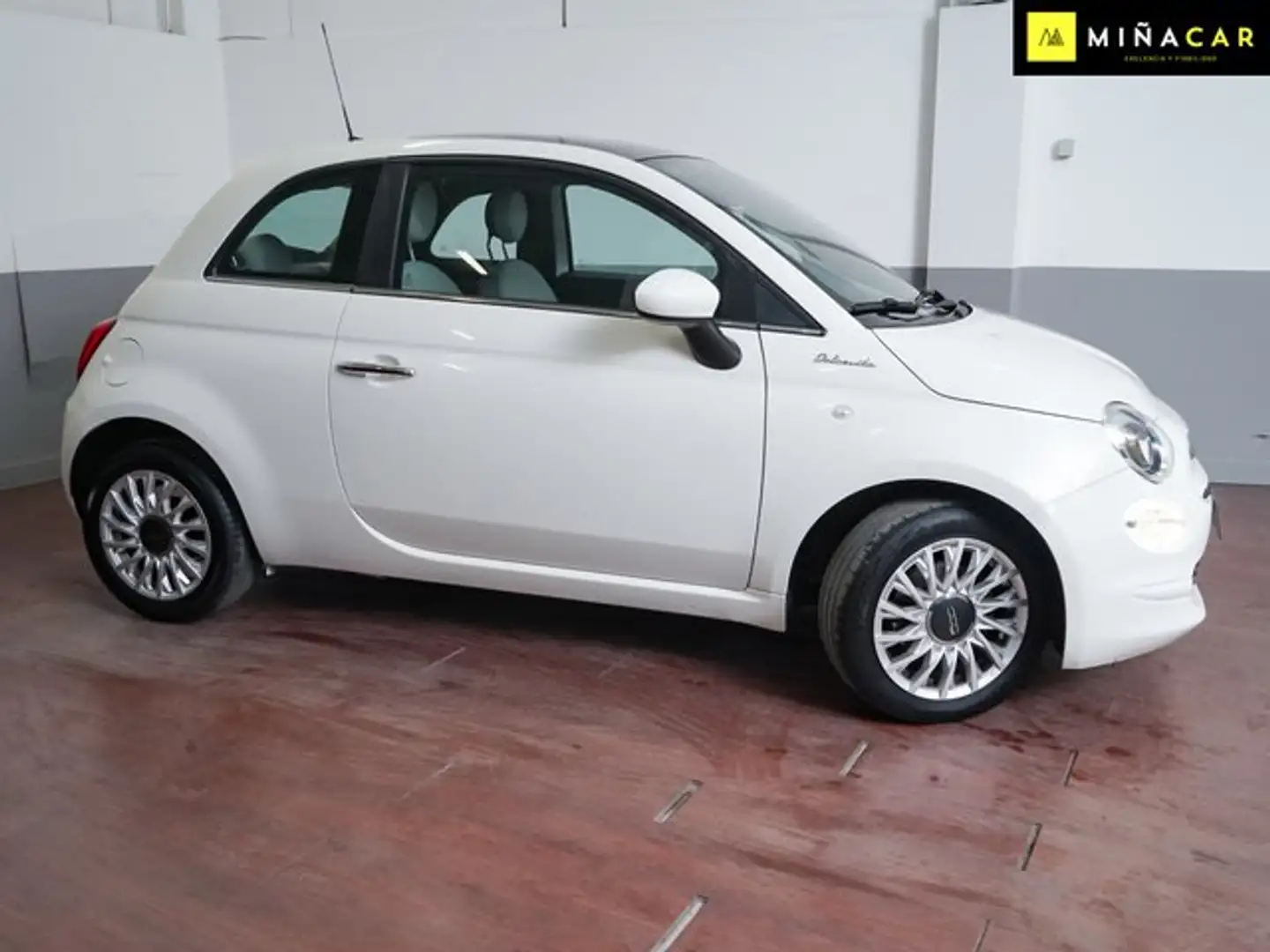 Fiat 500 1.0 Hybrid Dolcevita 52kW Grau - 2