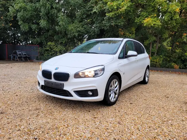 BMW 225 xe Advantage Active Tourer*Navi*LMF*SZH*TÜV*