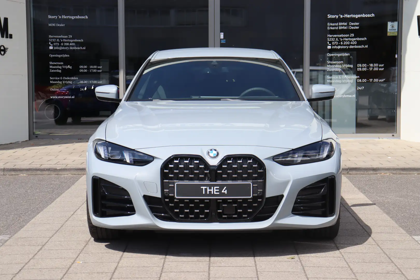BMW 420 4 Serie Gran Coupé 420i M Sport Automaat / Adaptie Grijs - 2