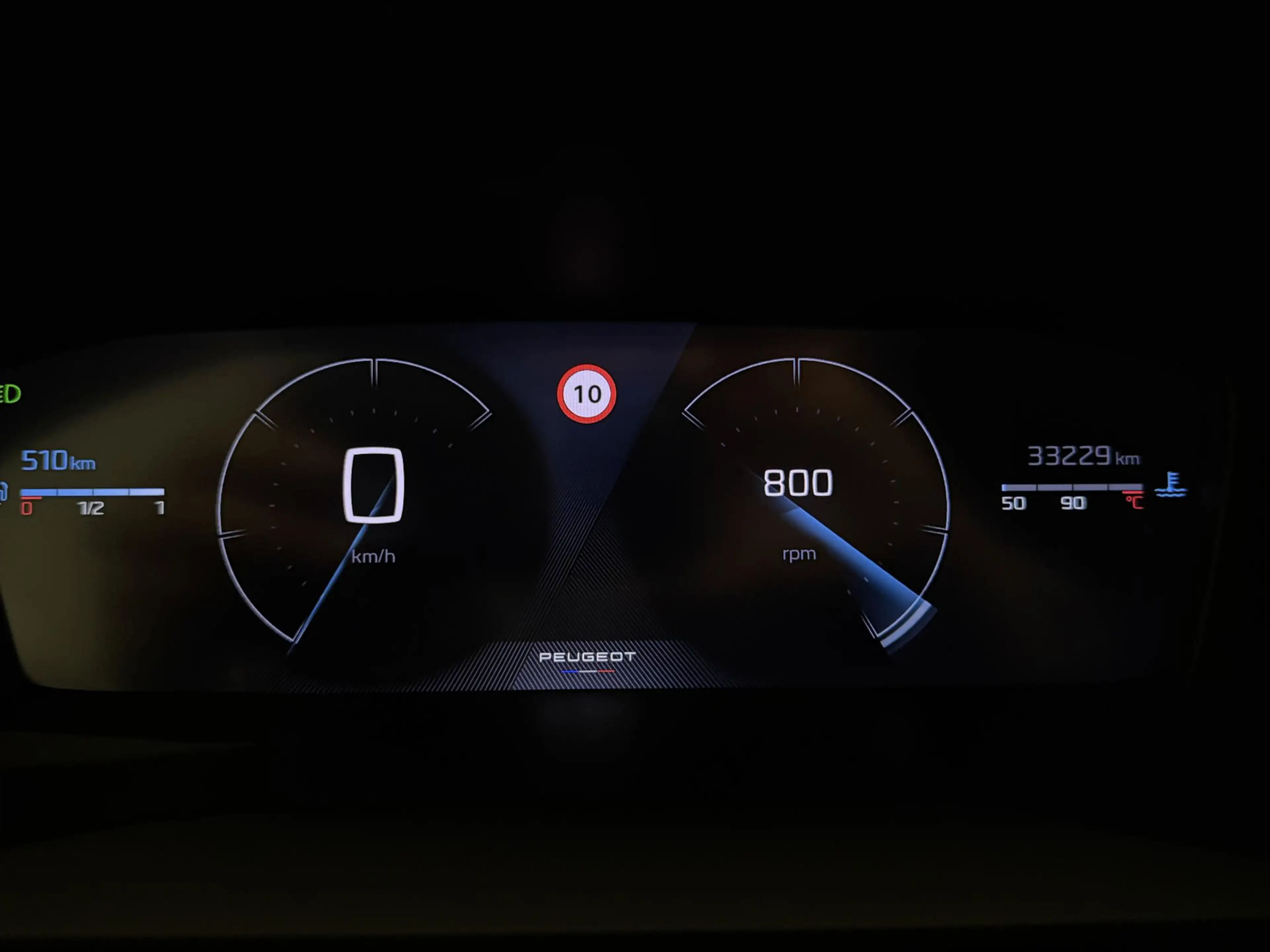 Peugeot 2008 1.2 PureTech 100 Allure | Keyless Entry | Navigati — photo 9