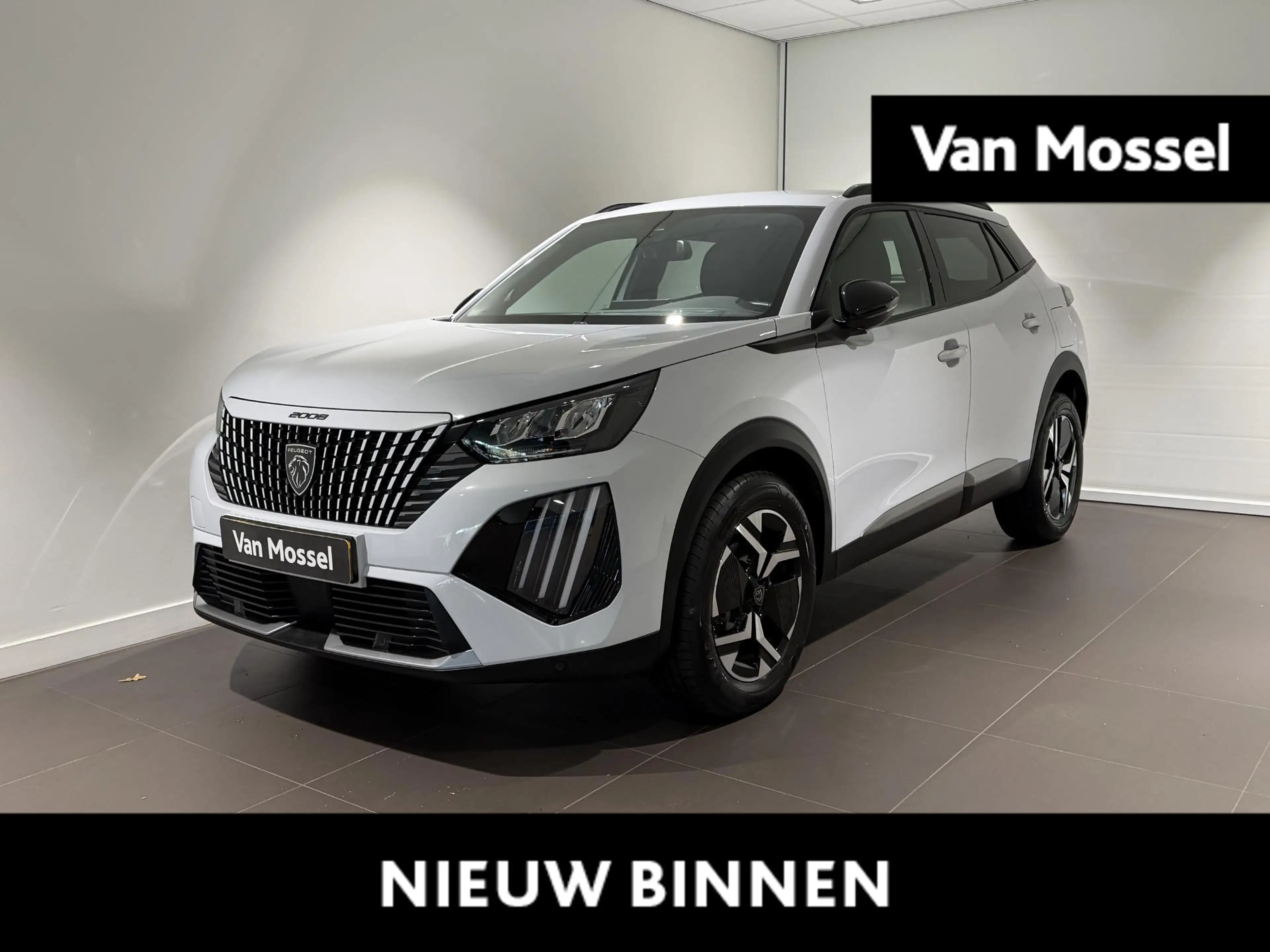 Peugeot 2008 1.2 PureTech 100 Allure | Keyless Entry | Navigati
