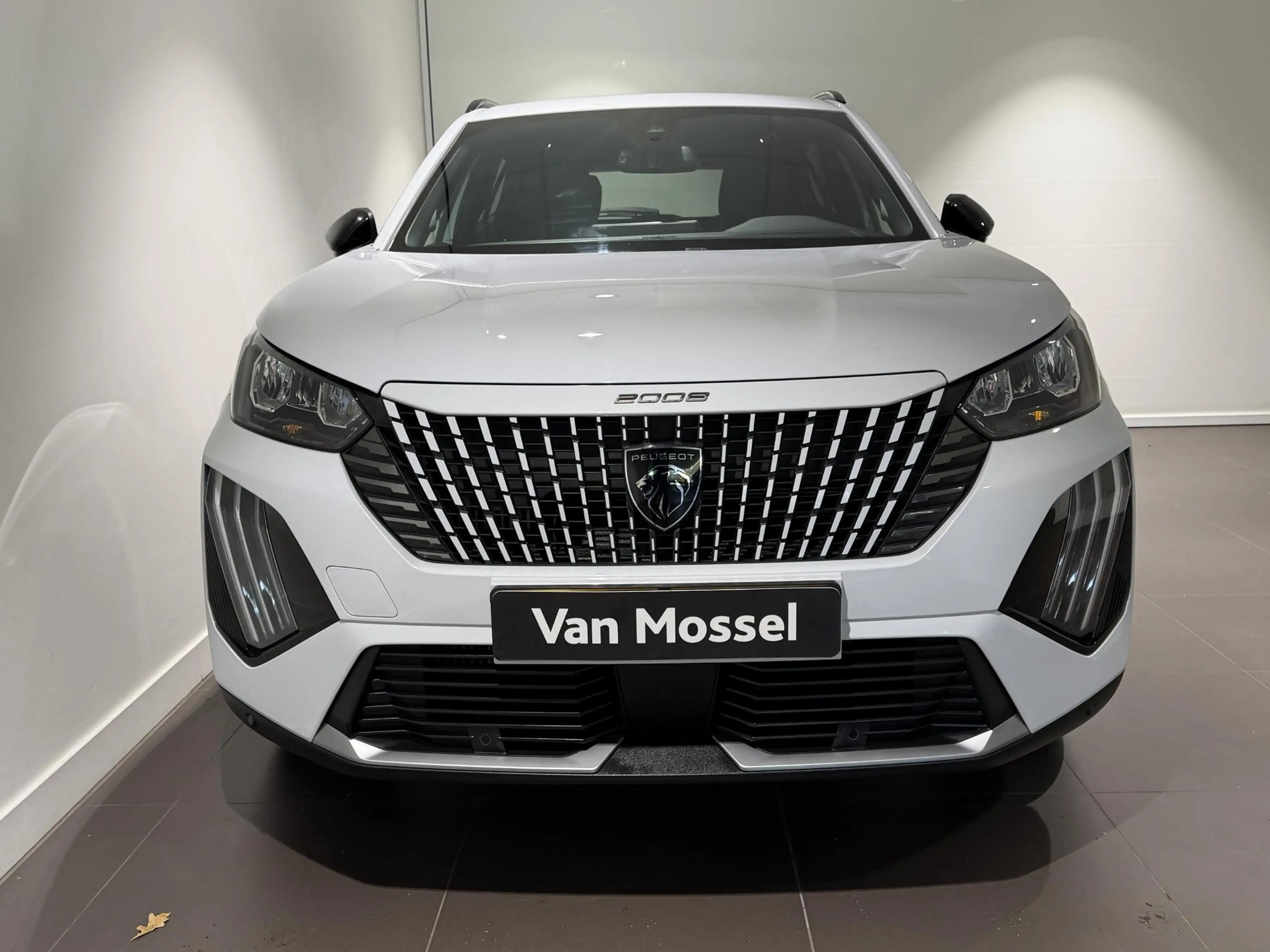 Peugeot 2008 1.2 PureTech 100 Allure | Keyless Entry | Navigati — photo 3