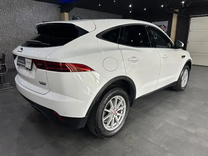 Jaguar E-Pace E-PACE AWD /Apple CarPlay /MEMORY / Standheizung – Foto 4
