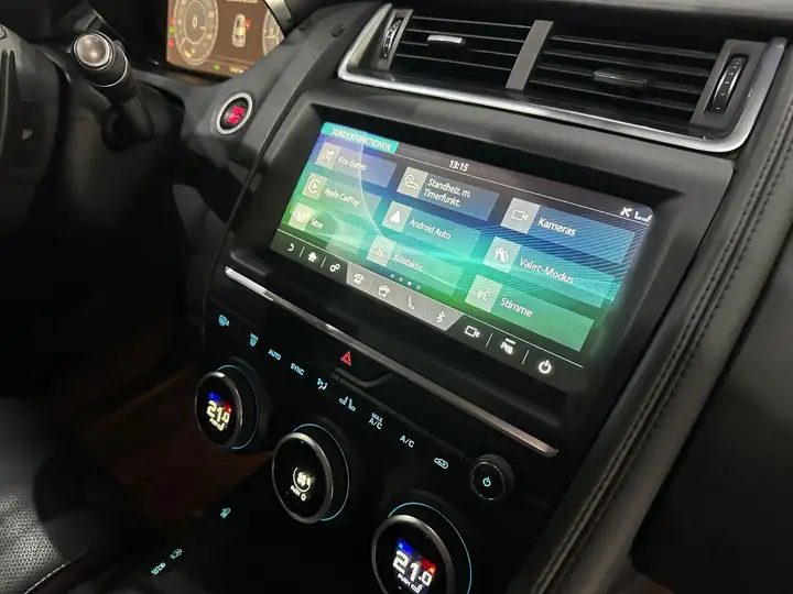 Jaguar E-Pace E-PACE AWD /Apple CarPlay /MEMORY / Standheizung – Foto 17