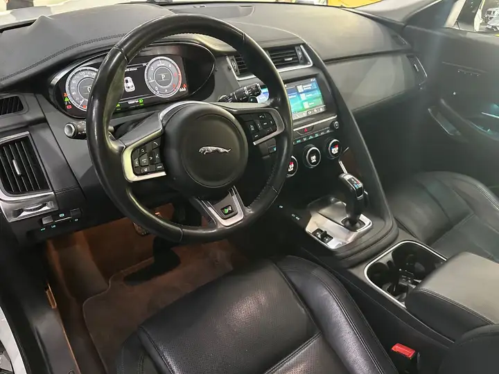 Jaguar E-Pace E-PACE AWD /Apple CarPlay /MEMORY / Standheizung – Foto 14