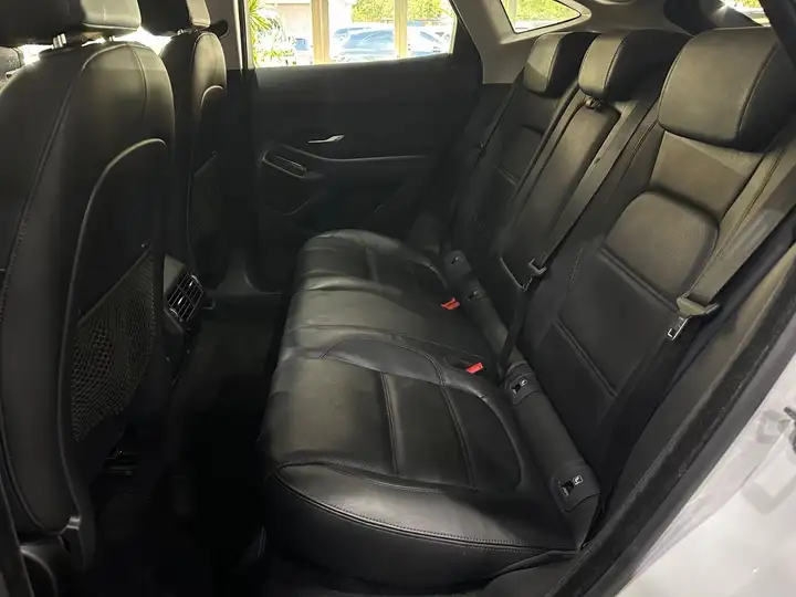 Jaguar E-Pace E-PACE AWD /Apple CarPlay /MEMORY / Standheizung – Foto 10