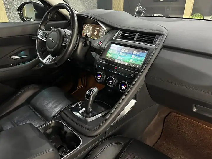 Jaguar E-Pace E-PACE AWD /Apple CarPlay /MEMORY / Standheizung – Foto 19
